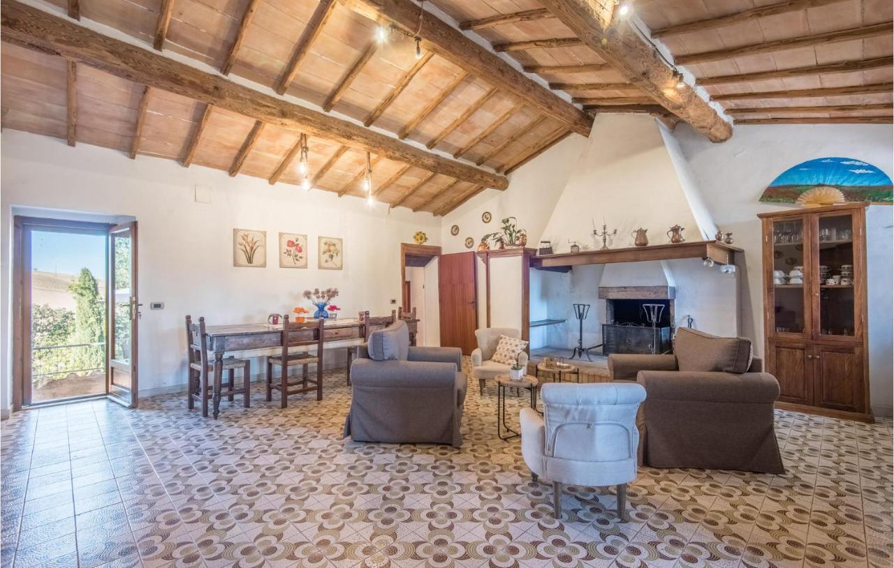 Gorgeous Home In Montalcino With Kitchen Kültér fotó