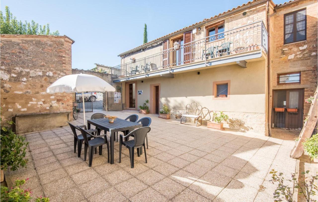 Gorgeous Home In Montalcino With Kitchen Kültér fotó