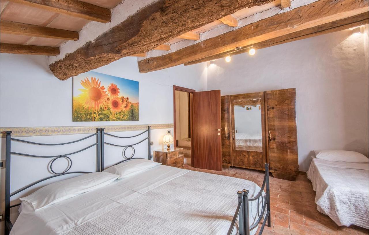 Gorgeous Home In Montalcino With Kitchen Kültér fotó