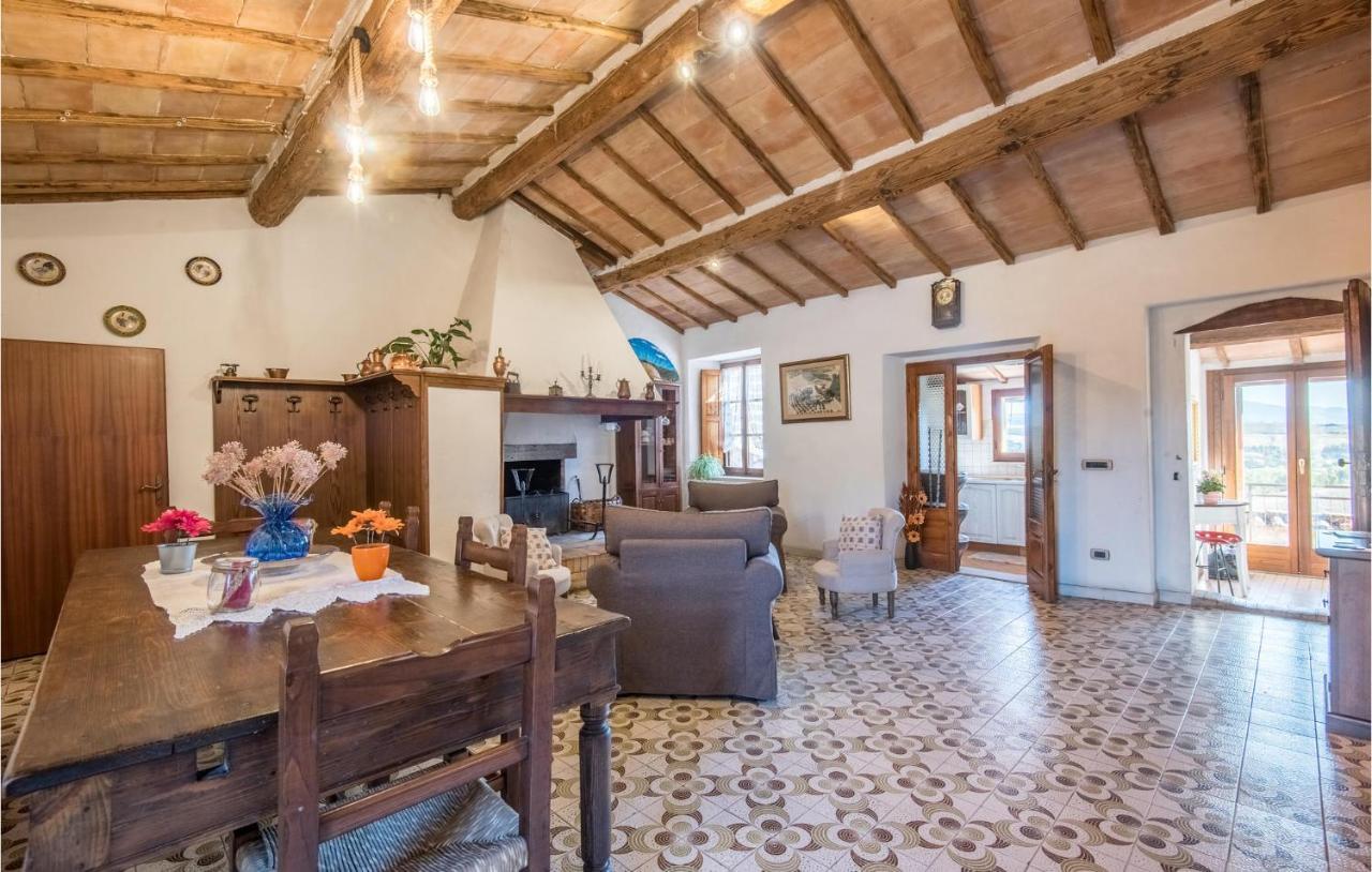 Gorgeous Home In Montalcino With Kitchen Kültér fotó